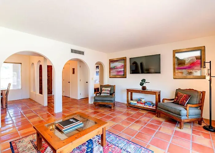 Apartment Sabino Canyon Vista - Serene Desert Escape With Pool & Grill, Sleeps 8
