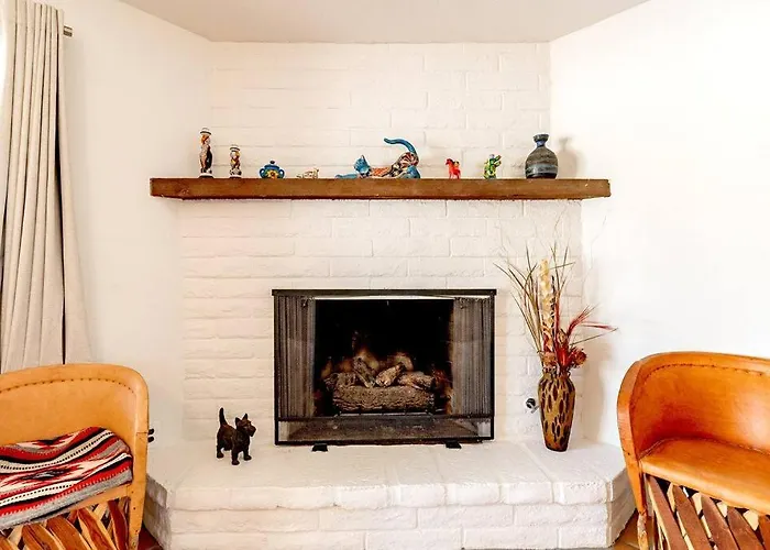 Sabino Canyon Vista - Serene Desert Escape With Pool & Grill, Sleeps 8 Tucson