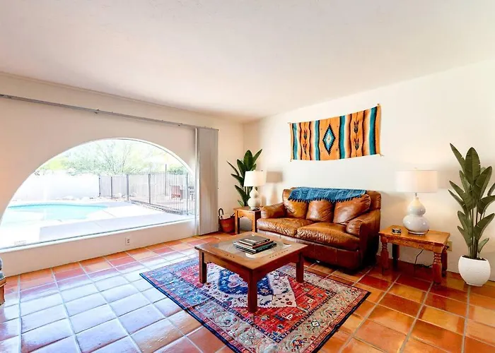Sabino Canyon Vista - Serene Desert Escape With Pool & Grill, Sleeps 8 * Tucson