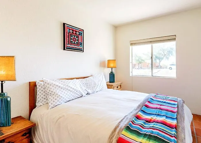Apartment Sabino Canyon Vista - Serene Desert Escape With Pool & Grill, Sleeps 8